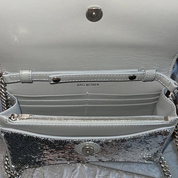 Preloved Balenciaga hourglass sequence silver gorgeous condition 7 1/2”W 4 1/2 H - Picture 12 of 13